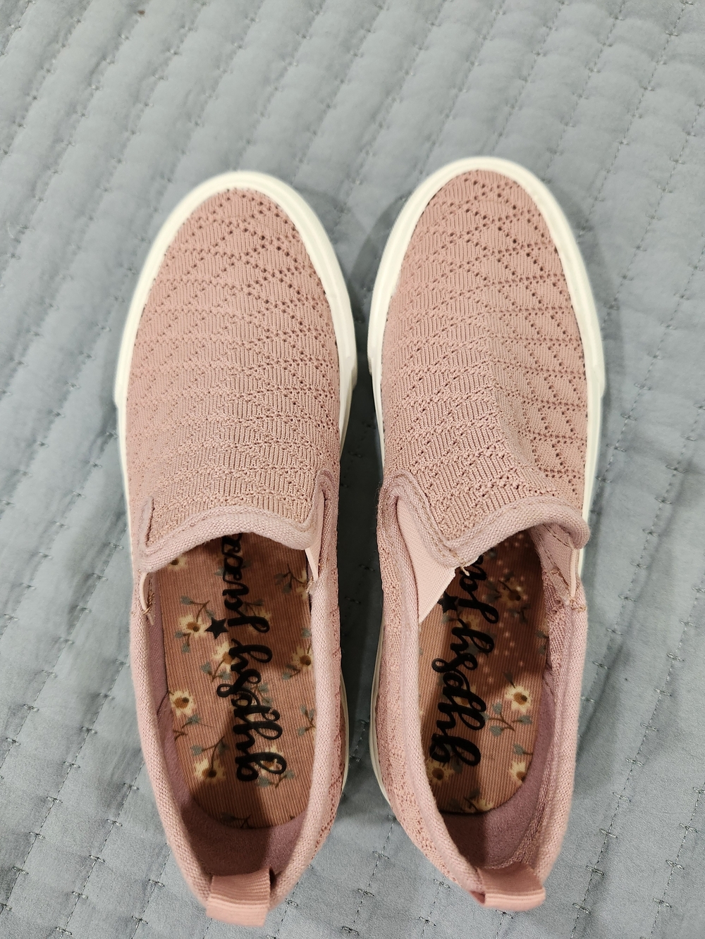 Gypsy Jazz Slip-On Knit Sneakers in Dusty Pink